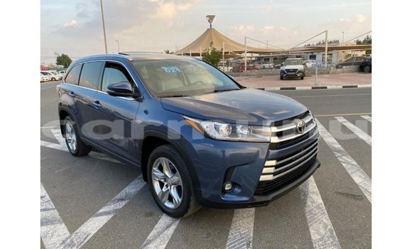 Buy Import Toyota Highlander Blue Car in Import - Dubai in Region of Bouenza Buy Import Toyota Highlander Blue Car in Import - Dubai in Region of Bouenza
