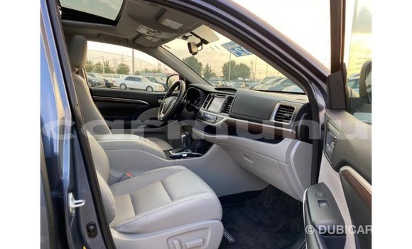 Buy Import Toyota Highlander Blue Car in Import - Dubai in Region of Bouenza Buy Import Toyota Highlander Blue Car in Import - Dubai in Region of Bouenza