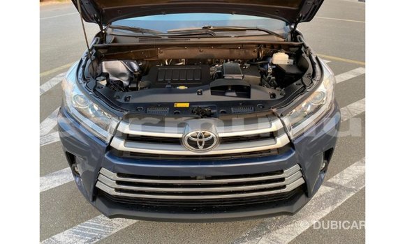 Buy Import Toyota Highlander Blue Car in Import - Dubai in Region of Bouenza Buy Import Toyota Highlander Blue Car in Import - Dubai in Region of Bouenza