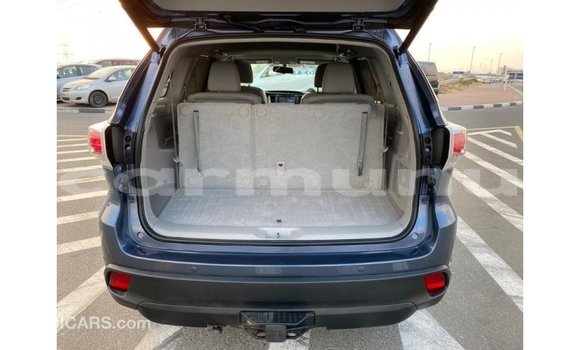 Buy Import Toyota Highlander Blue Car in Import - Dubai in Region of Bouenza Buy Import Toyota Highlander Blue Car in Import - Dubai in Region of Bouenza