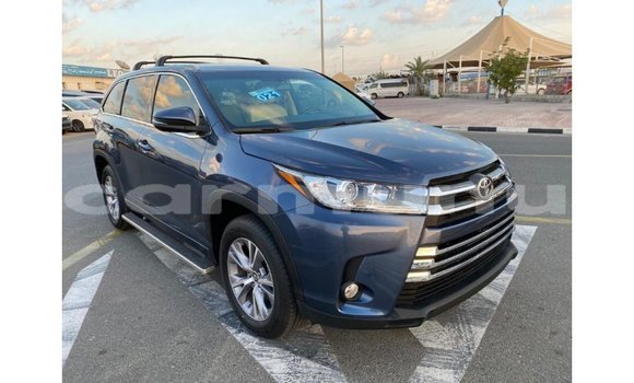 Buy Import Toyota Highlander Blue Car in Import - Dubai in Region of Bouenza Buy Import Toyota Highlander Blue Car in Import - Dubai in Region of Bouenza