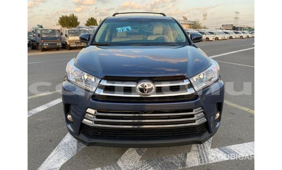 Buy Import Toyota Highlander Blue Car in Import - Dubai in Region of Bouenza Buy Import Toyota Highlander Blue Car in Import - Dubai in Region of Bouenza