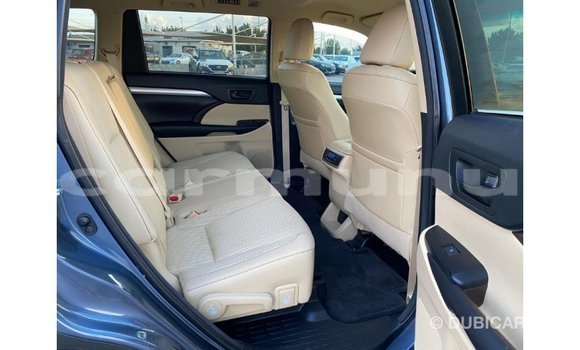 Buy Import Toyota Highlander Blue Car in Import - Dubai in Region of Bouenza Buy Import Toyota Highlander Blue Car in Import - Dubai in Region of Bouenza