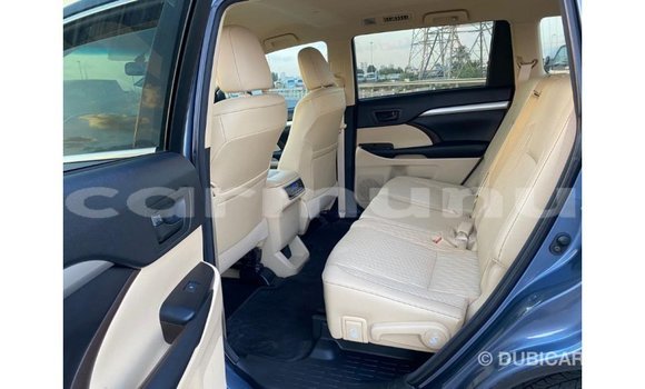Buy Import Toyota Highlander Blue Car in Import - Dubai in Region of Bouenza Buy Import Toyota Highlander Blue Car in Import - Dubai in Region of Bouenza