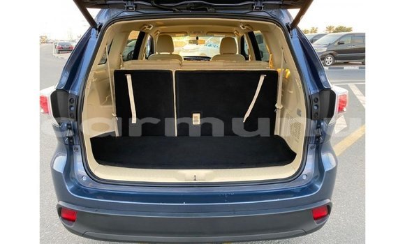 Buy Import Toyota Highlander Blue Car in Import - Dubai in Region of Bouenza Buy Import Toyota Highlander Blue Car in Import - Dubai in Region of Bouenza