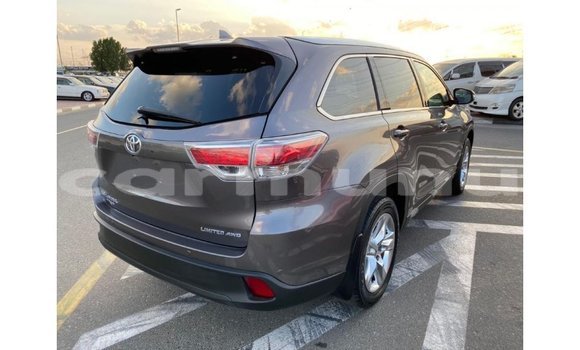 Buy Import Toyota Highlander Other Car in Import - Dubai in Region of Bouenza Buy Import Toyota Highlander Other Car in Import - Dubai in Region of Bouenza