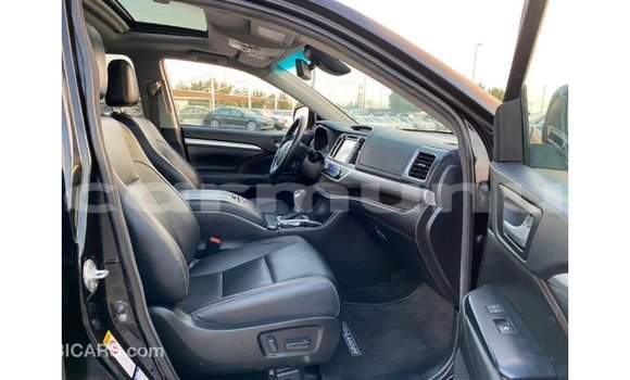 Buy Import Toyota Highlander Other Car in Import - Dubai in Region of Bouenza Buy Import Toyota Highlander Other Car in Import - Dubai in Region of Bouenza