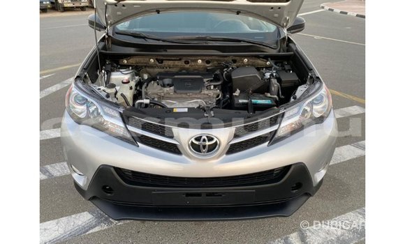 Buy Import Toyota HiAce Other Truck in Import - Dubai in Region of Bouenza Buy Import Toyota HiAce Other Truck in Import - Dubai in Region of Bouenza