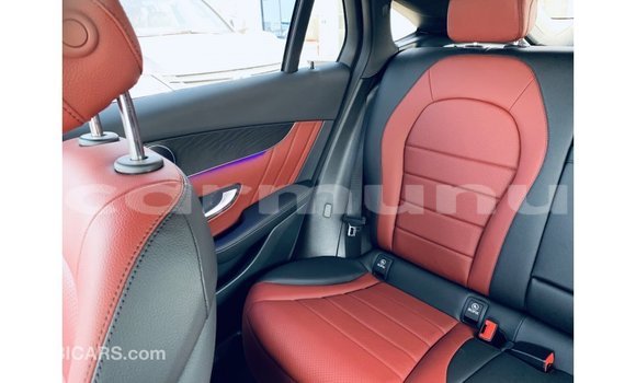 Acheter Import Voiture Mercedes-Benz GLC Noir à Import - Dubai, Région de la Bouenza Acheter Import Voiture Mercedes-Benz GLC Noir à Import - Dubai, Région de la Bouenza