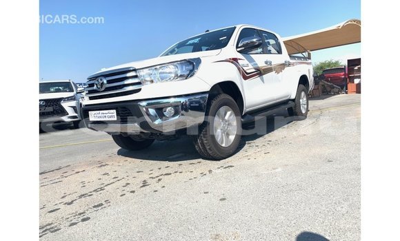 Buy Import Toyota Hilux White Car in Import - Dubai in Region of Bouenza Buy Import Toyota Hilux White Car in Import - Dubai in Region of Bouenza