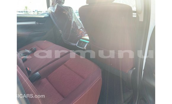 Buy Import Toyota Hilux White Car in Import - Dubai in Region of Bouenza Buy Import Toyota Hilux White Car in Import - Dubai in Region of Bouenza