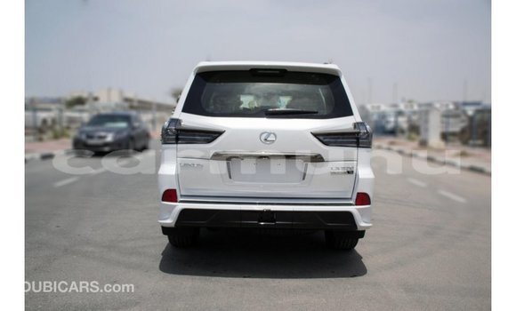 Acheter Import Voiture Lexus LX Blanc à Import - Dubai, Région de la Bouenza Acheter Import Voiture Lexus LX Blanc à Import - Dubai, Région de la Bouenza