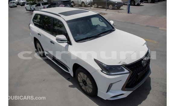 Acheter Import Voiture Lexus LX Blanc à Import - Dubai, Région de la Bouenza Acheter Import Voiture Lexus LX Blanc à Import - Dubai, Région de la Bouenza