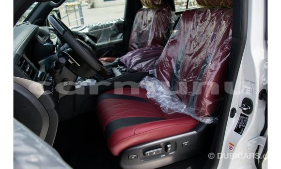 Acheter Import Voiture Lexus LX Blanc à Import - Dubai, Région de la Bouenza Acheter Import Voiture Lexus LX Blanc à Import - Dubai, Région de la Bouenza