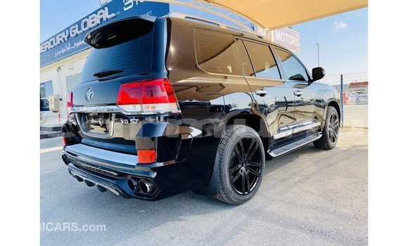 Acheter Import Voiture Toyota Land Cruiser Noir à Import - Dubai, Région de la Bouenza Acheter Import Voiture Toyota Land Cruiser Noir à Import - Dubai, Région de la Bouenza