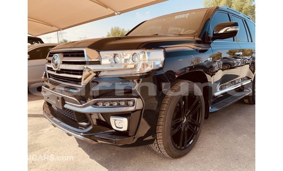 Acheter Import Voiture Toyota Land Cruiser Noir à Import - Dubai, Région de la Bouenza Acheter Import Voiture Toyota Land Cruiser Noir à Import - Dubai, Région de la Bouenza