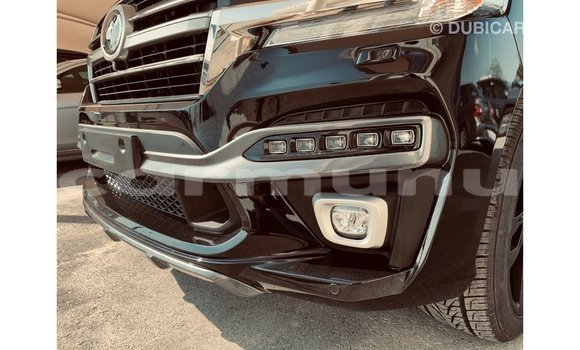 Acheter Import Voiture Toyota Land Cruiser Noir à Import - Dubai, Région de la Bouenza Acheter Import Voiture Toyota Land Cruiser Noir à Import - Dubai, Région de la Bouenza