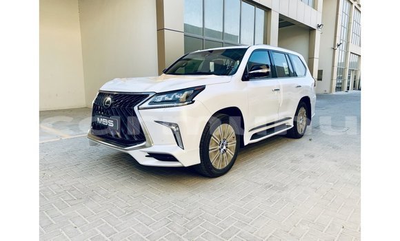 Acheter Import Voiture Lexus LX Blanc à Import - Dubai, Région de la Bouenza Acheter Import Voiture Lexus LX Blanc à Import - Dubai, Région de la Bouenza