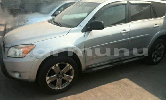 Buy Used Toyota RAV4 Silver Car in Brazzaville in Municipality of Brazzaville Buy Used Toyota RAV4 Silver Car in Brazzaville in Municipality of Brazzaville