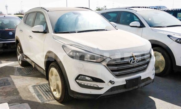Acheter Import Voiture Hyundai Tucson Blanc à Import - Dubai, Région de la Bouenza Acheter Import Voiture Hyundai Tucson Blanc à Import - Dubai, Région de la Bouenza