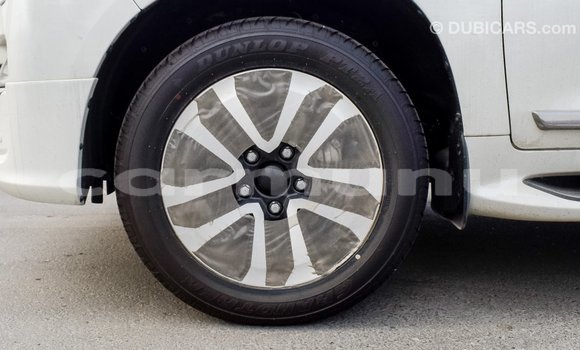 Buy Import Toyota Land Cruiser White Car in Import - Dubai in Region of Bouenza Buy Import Toyota Land Cruiser White Car in Import - Dubai in Region of Bouenza