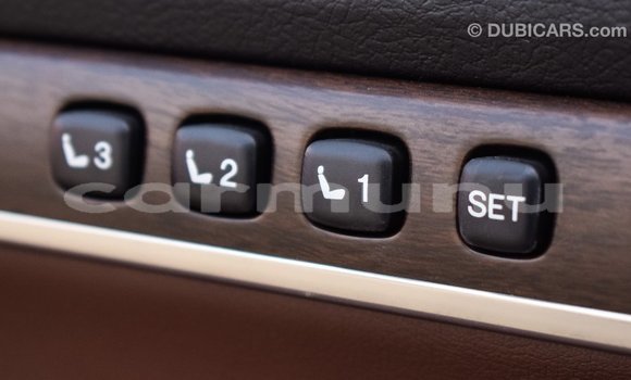 Buy Import Toyota Land Cruiser White Car in Import - Dubai in Region of Bouenza Buy Import Toyota Land Cruiser White Car in Import - Dubai in Region of Bouenza