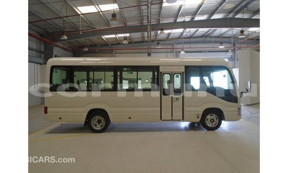 Acheter Import Voiture Abarth 595 Blanc à Import - Dubai, Région de la Bouenza Acheter Import Voiture Abarth 595 Blanc à Import - Dubai, Région de la Bouenza