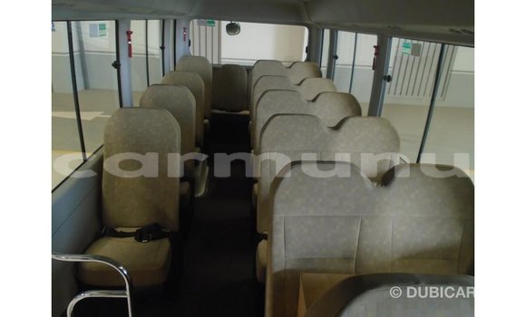 Acheter Import Voiture Abarth 595 Blanc à Import - Dubai, Région de la Bouenza Acheter Import Voiture Abarth 595 Blanc à Import - Dubai, Région de la Bouenza