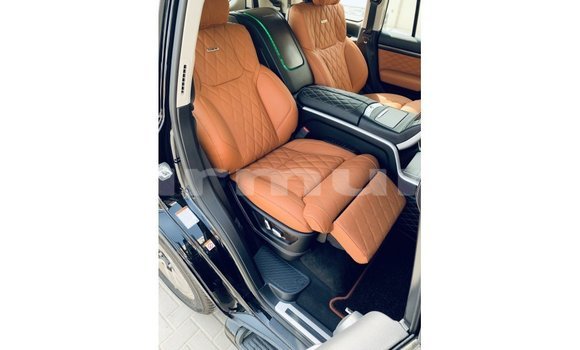 Acheter Import Voiture Toyota Land Cruiser Noir à Import - Dubai, Région de la Bouenza Acheter Import Voiture Toyota Land Cruiser Noir à Import - Dubai, Région de la Bouenza