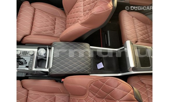 Acheter Import Voiture Toyota Land Cruiser Noir à Import - Dubai, Région de la Bouenza Acheter Import Voiture Toyota Land Cruiser Noir à Import - Dubai, Région de la Bouenza
