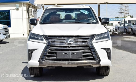 Acheter Import Voiture Lexus LX Blanc à Import - Dubai, Région de la Bouenza Acheter Import Voiture Lexus LX Blanc à Import - Dubai, Région de la Bouenza