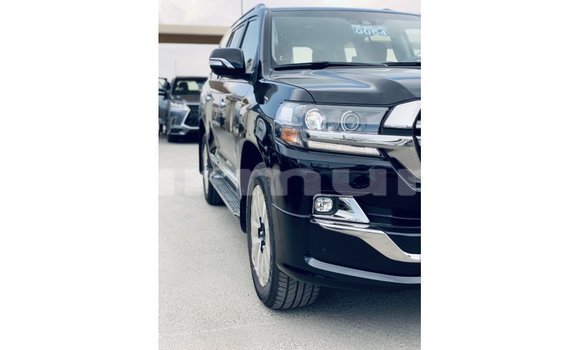 Buy Import Toyota Land Cruiser Black Car in Import - Dubai in Region of Bouenza Buy Import Toyota Land Cruiser Black Car in Import - Dubai in Region of Bouenza