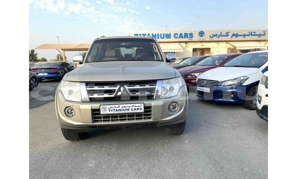 Buy Import Mitsubishi Pajero Other Car in Import - Dubai in Region of Bouenza Buy Import Mitsubishi Pajero Other Car in Import - Dubai in Region of Bouenza