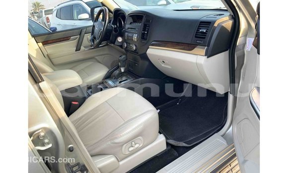 Buy Import Mitsubishi Pajero Other Car in Import - Dubai in Region of Bouenza Buy Import Mitsubishi Pajero Other Car in Import - Dubai in Region of Bouenza