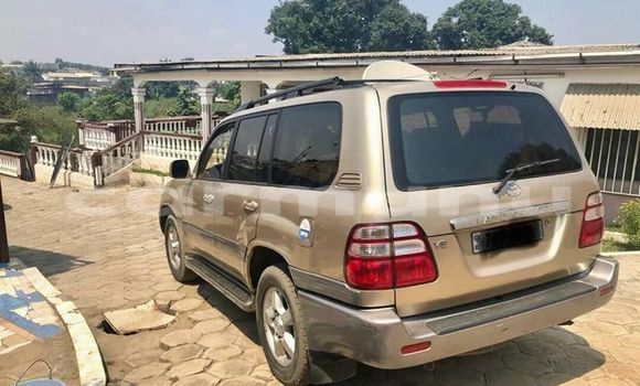 Buy Used Toyota Land Cruiser Beige Car in Black Point in Kouilou region Buy Used Toyota Land Cruiser Beige Car in Black Point in Kouilou region