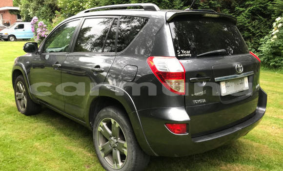 Buy Used Toyota RAV4 Beige Car in Brazzaville in Municipality of Brazzaville Buy Used Toyota RAV4 Beige Car in Brazzaville in Municipality of Brazzaville