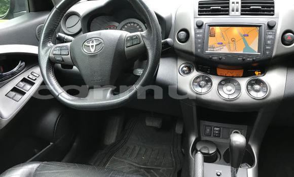 Buy Used Toyota RAV4 Beige Car in Brazzaville in Municipality of Brazzaville Buy Used Toyota RAV4 Beige Car in Brazzaville in Municipality of Brazzaville