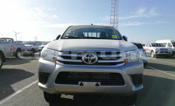 Acheter Neuf Voiture Toyota Hilux Blanc à Import - Dubai, Région de la Bouenza Acheter Neuf Voiture Toyota Hilux Blanc à Import - Dubai, Région de la Bouenza