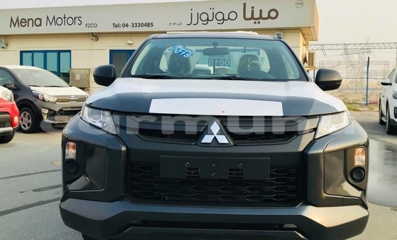 Acheter Neuf Voiture Mitsubishi L200 Blanc à Import - Dubai, Région de la Bouenza Acheter Neuf Voiture Mitsubishi L200 Blanc à Import - Dubai, Région de la Bouenza