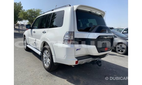 Buy Import Mitsubishi Pajero White Car in Import - Dubai in Region of Bouenza Buy Import Mitsubishi Pajero White Car in Import - Dubai in Region of Bouenza