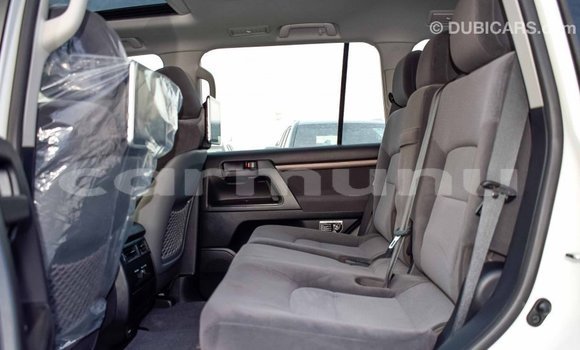 Buy Import Toyota Land Cruiser Other Car in Import - Dubai in Region of Bouenza Buy Import Toyota Land Cruiser Other Car in Import - Dubai in Region of Bouenza