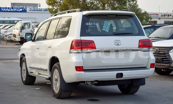 Buy Import Toyota Land Cruiser Other Car in Import - Dubai in Region of Bouenza Buy Import Toyota Land Cruiser Other Car in Import - Dubai in Region of Bouenza