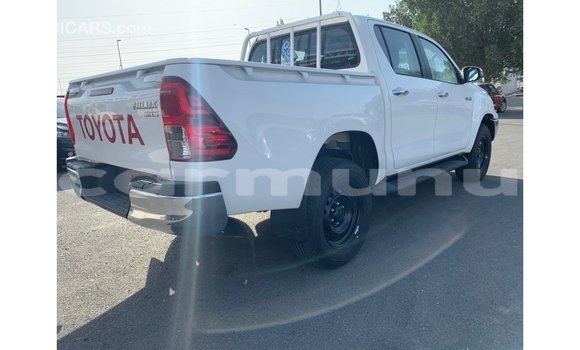 Buy Import Toyota Hilux White Car in Import - Dubai in Region of Bouenza Buy Import Toyota Hilux White Car in Import - Dubai in Region of Bouenza