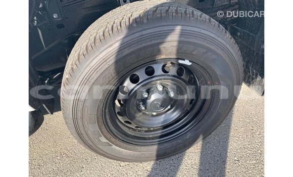 Buy Import Toyota Hilux White Car in Import - Dubai in Region of Bouenza Buy Import Toyota Hilux White Car in Import - Dubai in Region of Bouenza