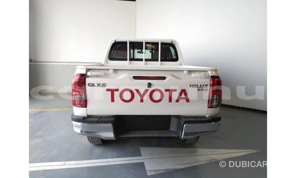 Acheter Import Voiture Toyota Hilux Blanc à Import - Dubai, Région de la Bouenza Acheter Import Voiture Toyota Hilux Blanc à Import - Dubai, Région de la Bouenza