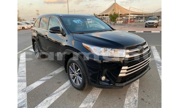 Buy Import Toyota Highlander Black Car in Import - Dubai in Region of Bouenza Buy Import Toyota Highlander Black Car in Import - Dubai in Region of Bouenza