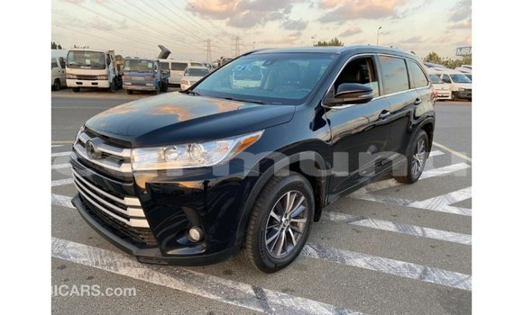 Buy Import Toyota Highlander Black Car in Import - Dubai in Region of Bouenza Buy Import Toyota Highlander Black Car in Import - Dubai in Region of Bouenza
