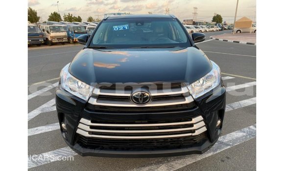Buy Import Toyota Highlander Black Car in Import - Dubai in Region of Bouenza Buy Import Toyota Highlander Black Car in Import - Dubai in Region of Bouenza