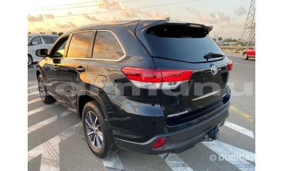 Buy Import Toyota Highlander Black Car in Import - Dubai in Region of Bouenza Buy Import Toyota Highlander Black Car in Import - Dubai in Region of Bouenza