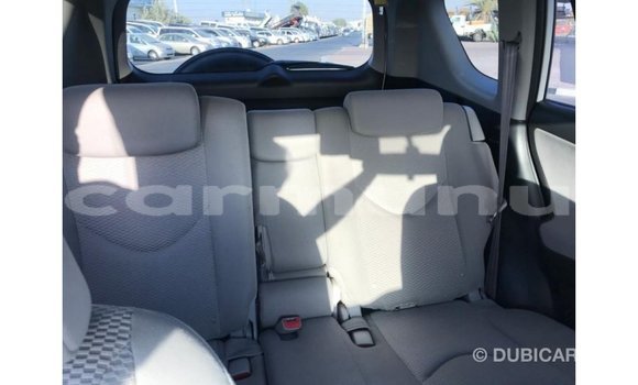 Buy Import Toyota HiAce White Truck in Import - Dubai in Region of Bouenza Buy Import Toyota HiAce White Truck in Import - Dubai in Region of Bouenza